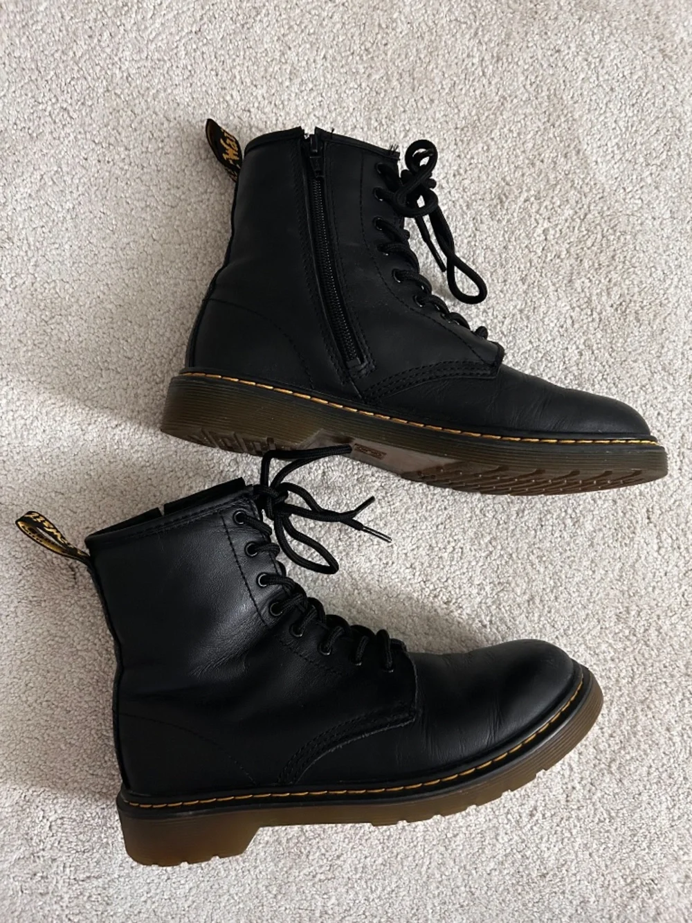 Dr. Martens zip size US ladies 6 or EU 37